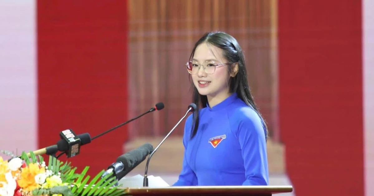 Chia sẻ xúc động của nữ sinh Hà Tĩnh tại Lễ kỷ niệm 120 năm Ngày sinh Tổng Bí thư Hà Huy Tập