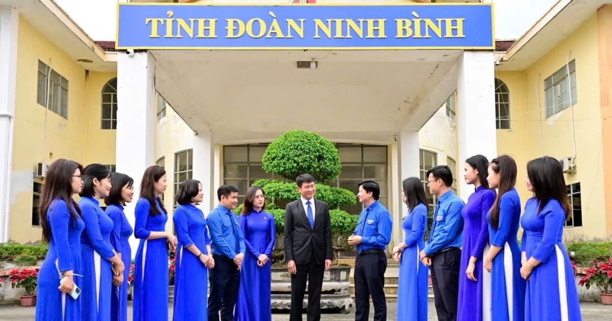 Bí thư Tỉnh ủy Trần Huy Tuấn gặp mặt, chúc mừng Tỉnh Đoàn Ninh Bình