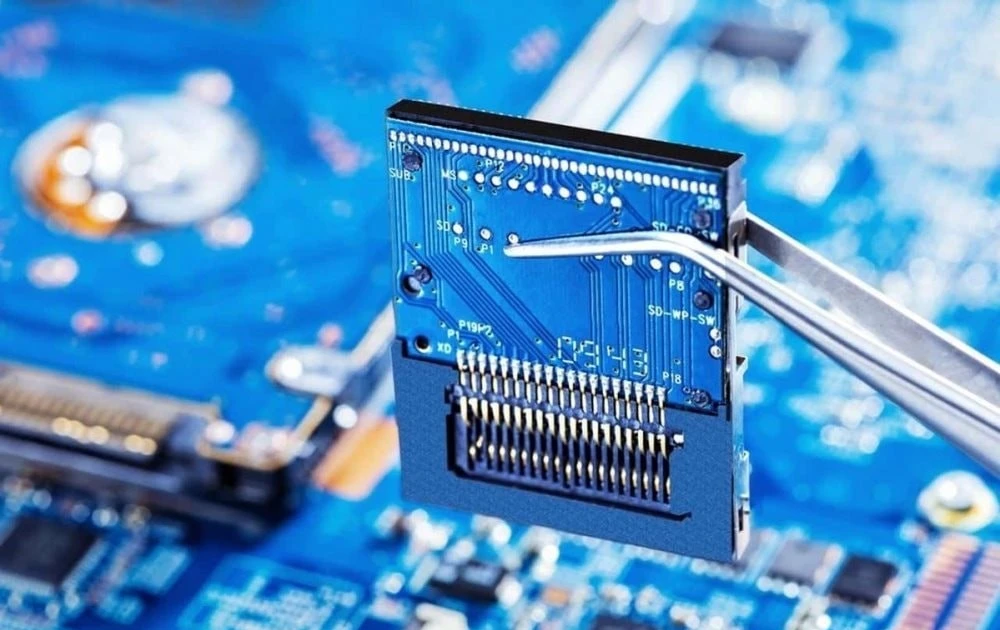 FPT joins semiconductor alliance, promoting university and business collaboration
