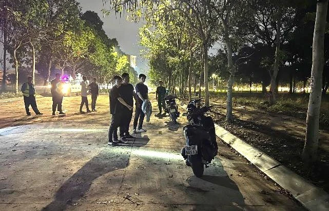 Nhóm đối tượng sắm bộ đàm, đóng giả công an đi xử lý vi phạm giao thông