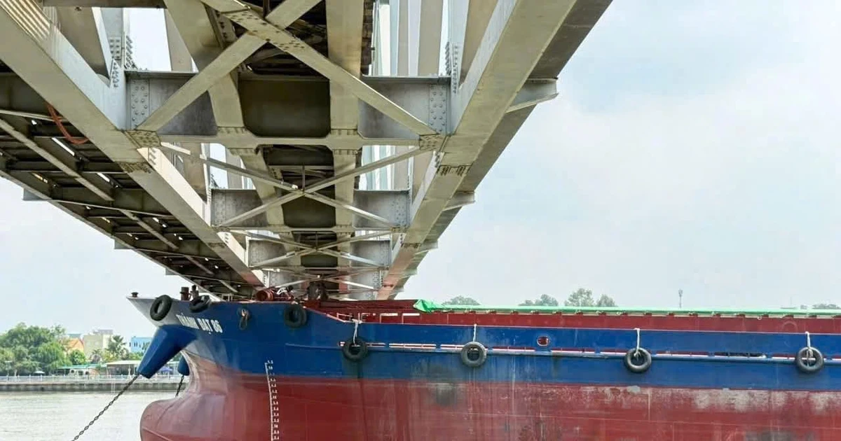 Khởi tố vụ sà lan đâm cầu Ghềnh gây gián đoạn đường sắt Bắc Nam
