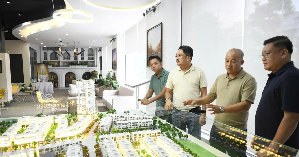 Giao dịch chung cư, nhà riêng lẻ giảm mạnh nhưng giá vẫn tăng cao