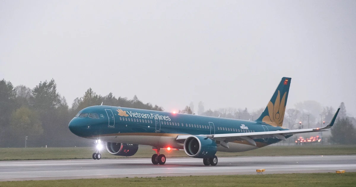 Điều chỉnh nhiều chuyến bay do bão Matmo