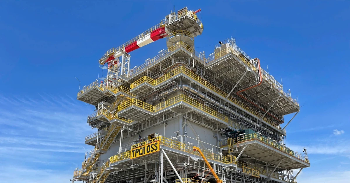 PPL vận chuyển và hạ thủy thành công trạm biến áp ngoài khơi ...