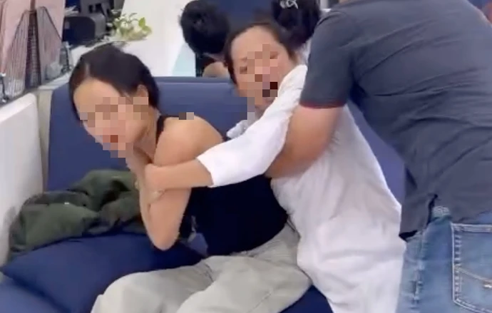 Xác minh vụ một phụ nữ tố bị chủ cơ sở nha khoa ở TP HCM hành hung