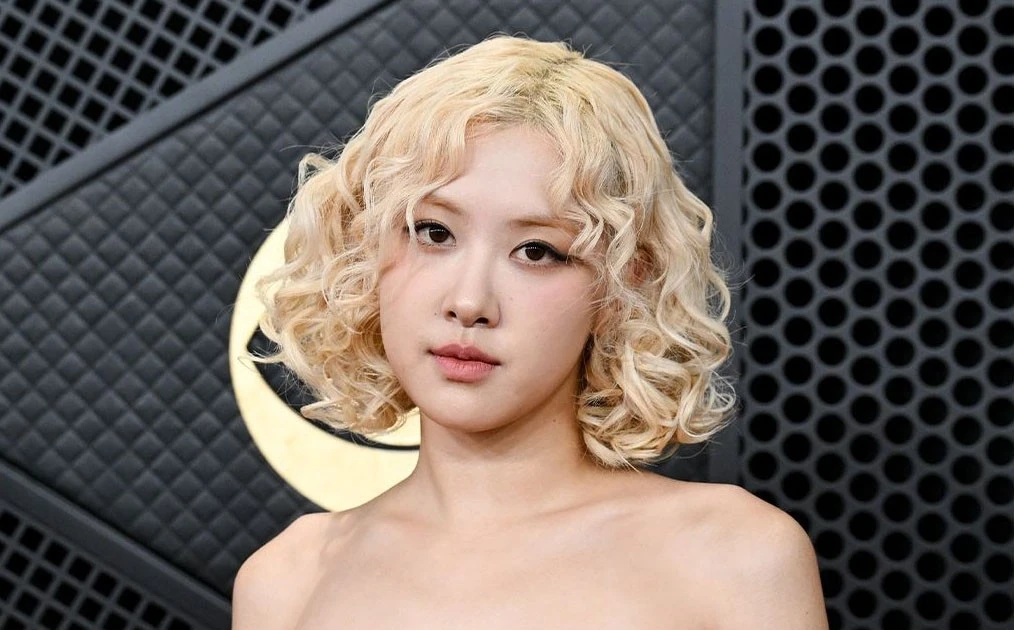 Rosé (BlackPink) trắng tay