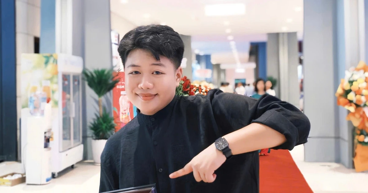 Nam sinh viên kỹ thuật tài năng ghi dấu ấn tại các sân chơi dẫn chương trình