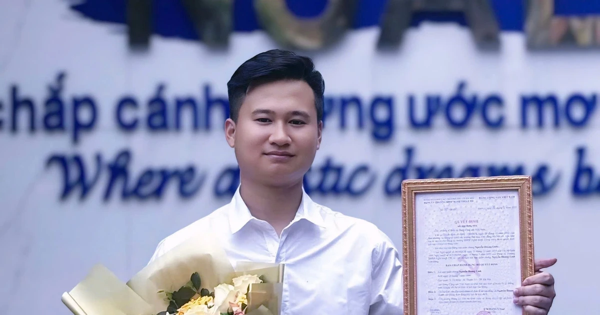 Tân cử nhân Sư phạm Âm nhạc Nguyễn Hoàng Linh ghi dấu ấn với danh hiệu Thủ khoa xuất sắc Thủ đô năm 2025