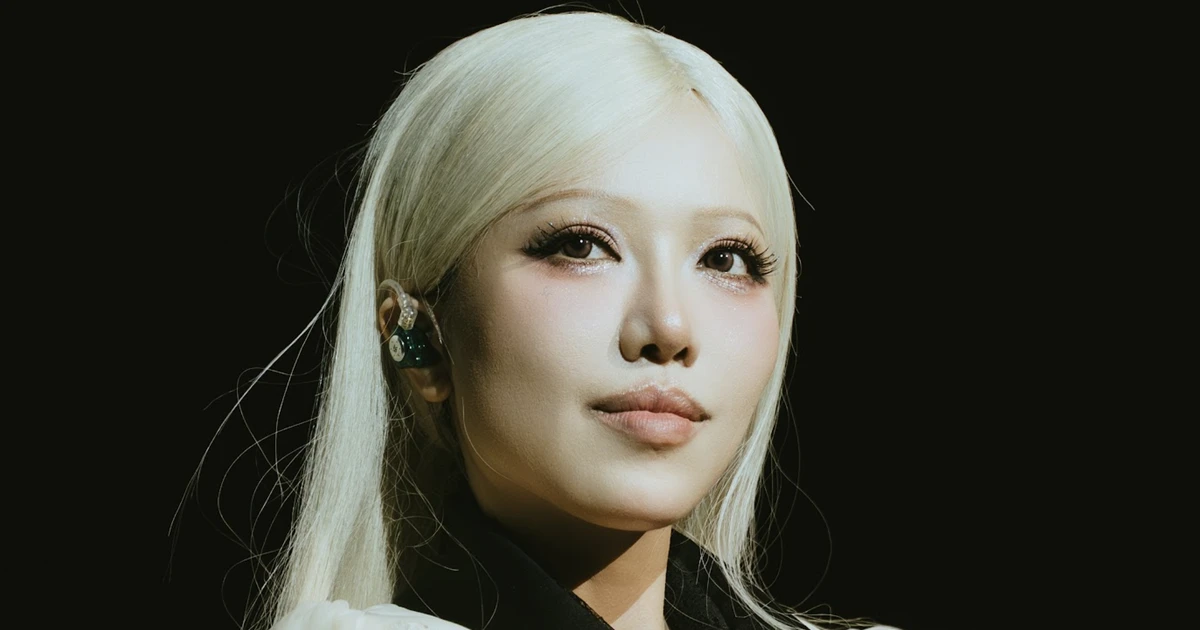 Đêm nhạc khiến Phùng Khánh Linh không dám tin vào mắt mình