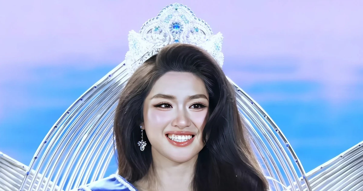 Phan Phương Oanh đăng quang Miss World Vietnam