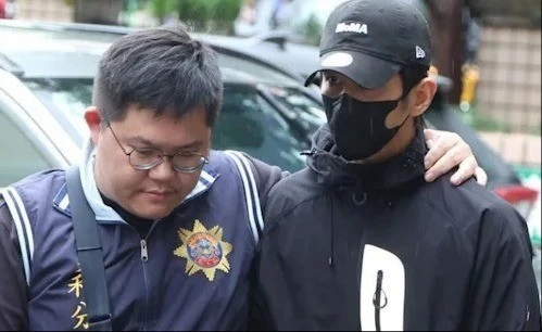 Tình cảnh nhiều nam nghệ sĩ bị bắt