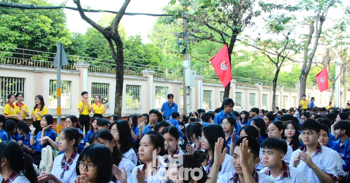 Bí kíp ôn môn Văn thi tốt nghiệp THPT: Không lạm dụng AI, tìm tài liệu ở đâu?