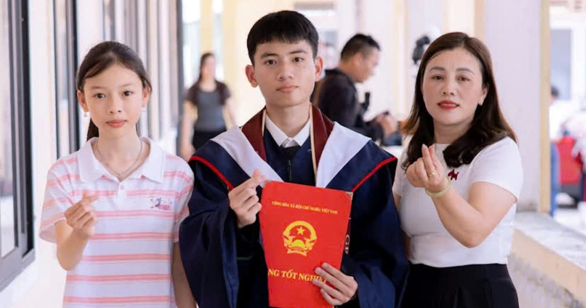 Bí quyết của thủ khoa A00 ở Hà Tĩnh: Đạt 8,75 điểm môn Văn nhờ thói quen đọc sách
