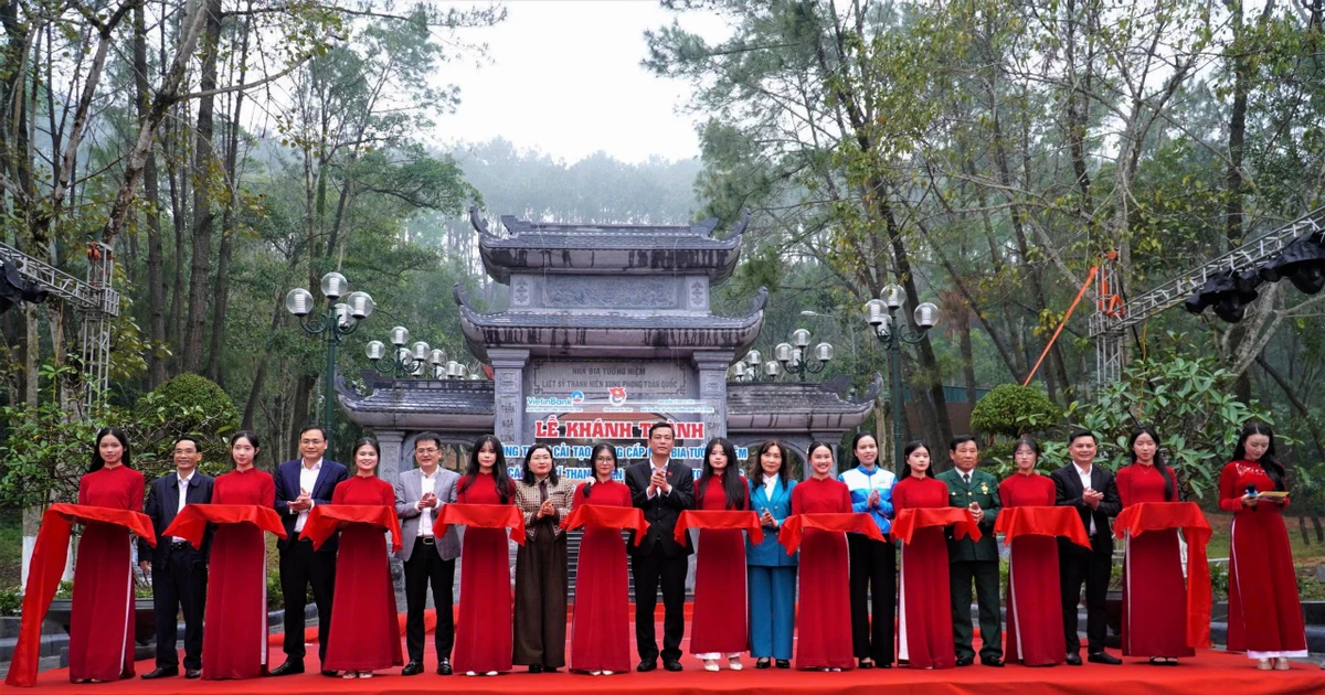 Khánh thành Nhà bia tưởng niệm liệt sĩ TNXP toàn quốc tại Ngã ba Đồng Lộc