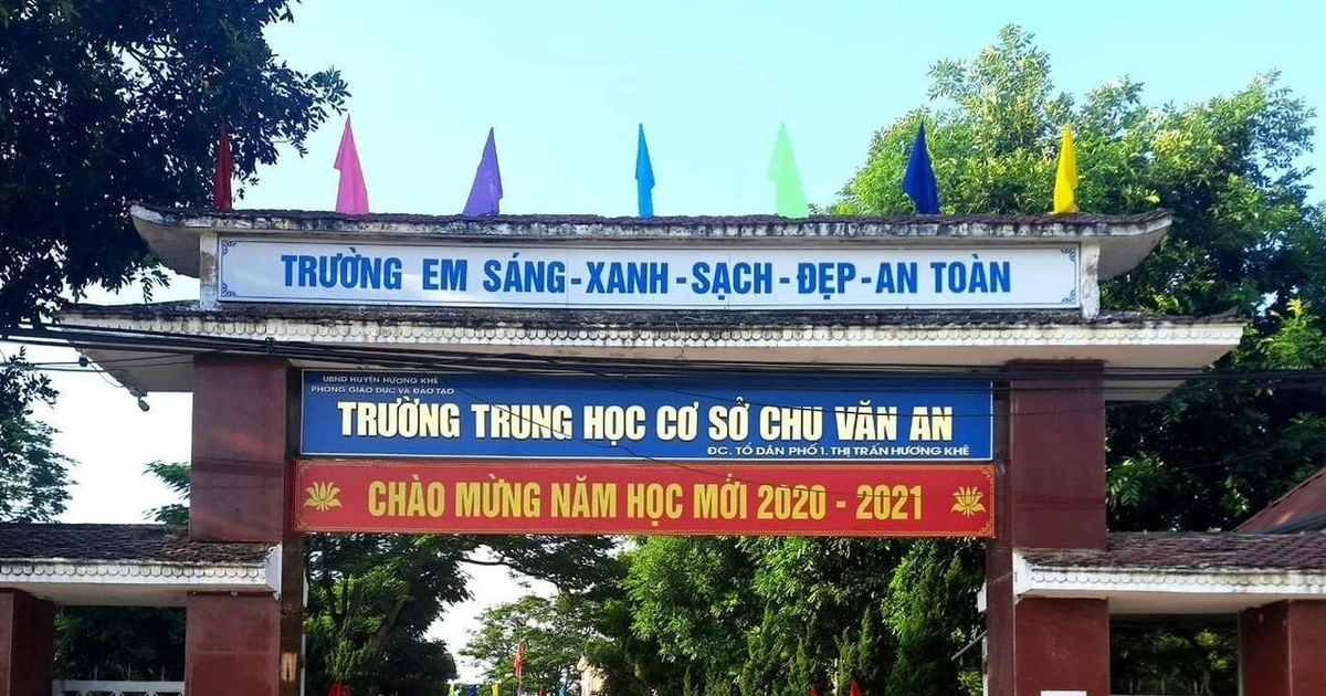 Tạm đình chỉ thầy giáo bị tố sàm sỡ nữ sinh lớp 8
