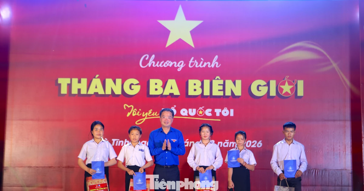 Nhiều hoạt động ý nghĩa ấm lòng người dân vùng biên giới