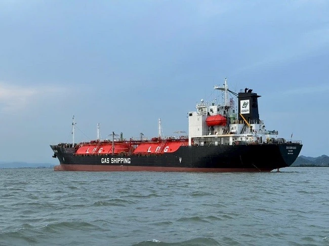 Lô khí dầu mỏ hóa lỏng bị kẹt ở Trung Đông, PVGas Trading phát văn bản khẩn