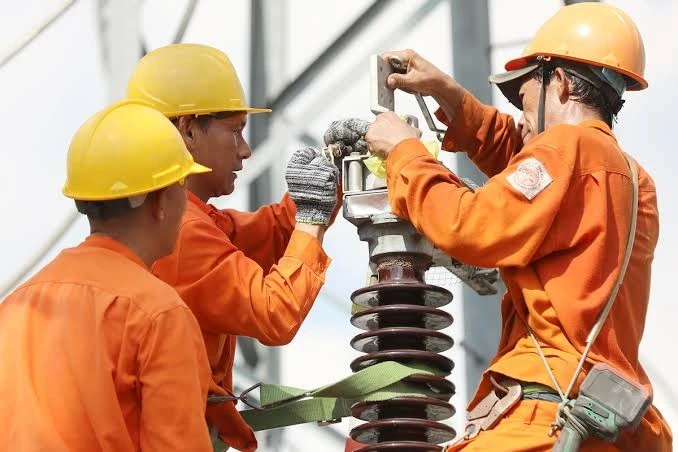 Bộ Công Thương nói gì về đề xuất tính giá điện theo giờ với hộ sinh hoạt?