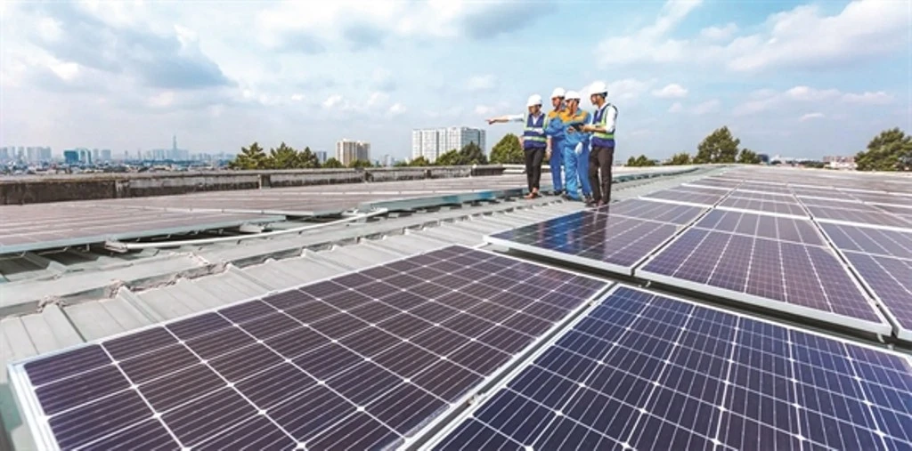 Doanh nghiệp dồn sức đầu tư tiết kiệm năng lượng, mở lối cho khu công nghiệp xanh
