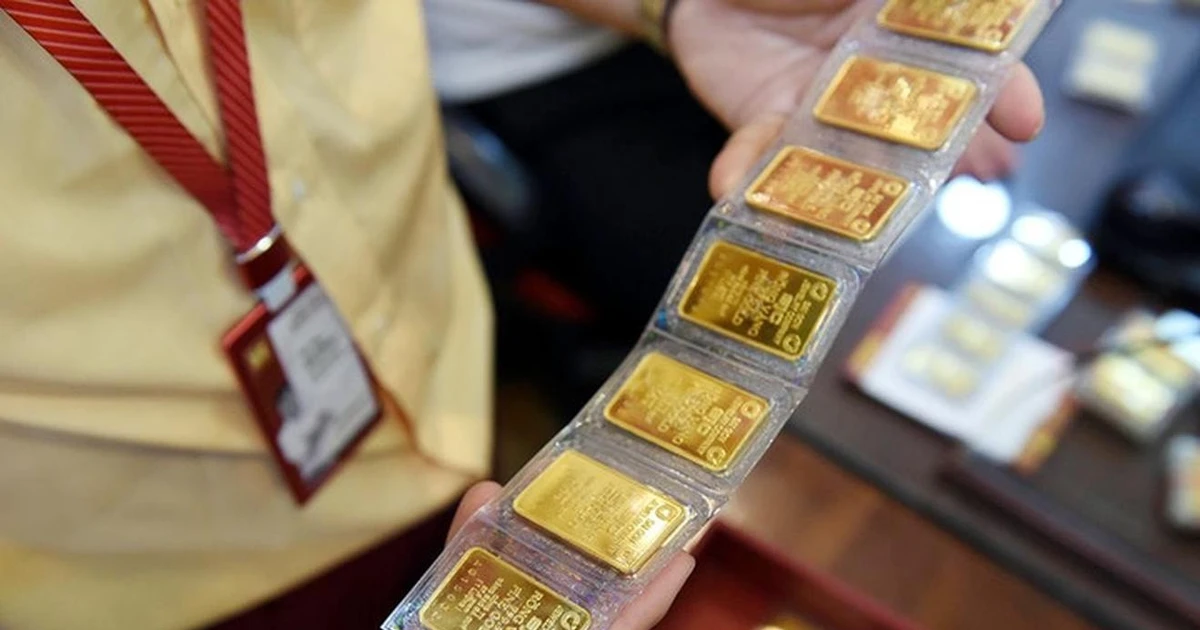 Giá vàng bạc giảm không ngừng