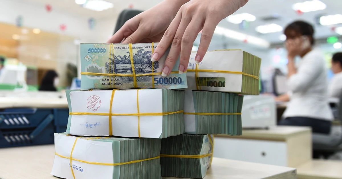 Lãi suất tăng cao, doanh nghiệp gửi nhà băng hàng nghìn tỷ đồng