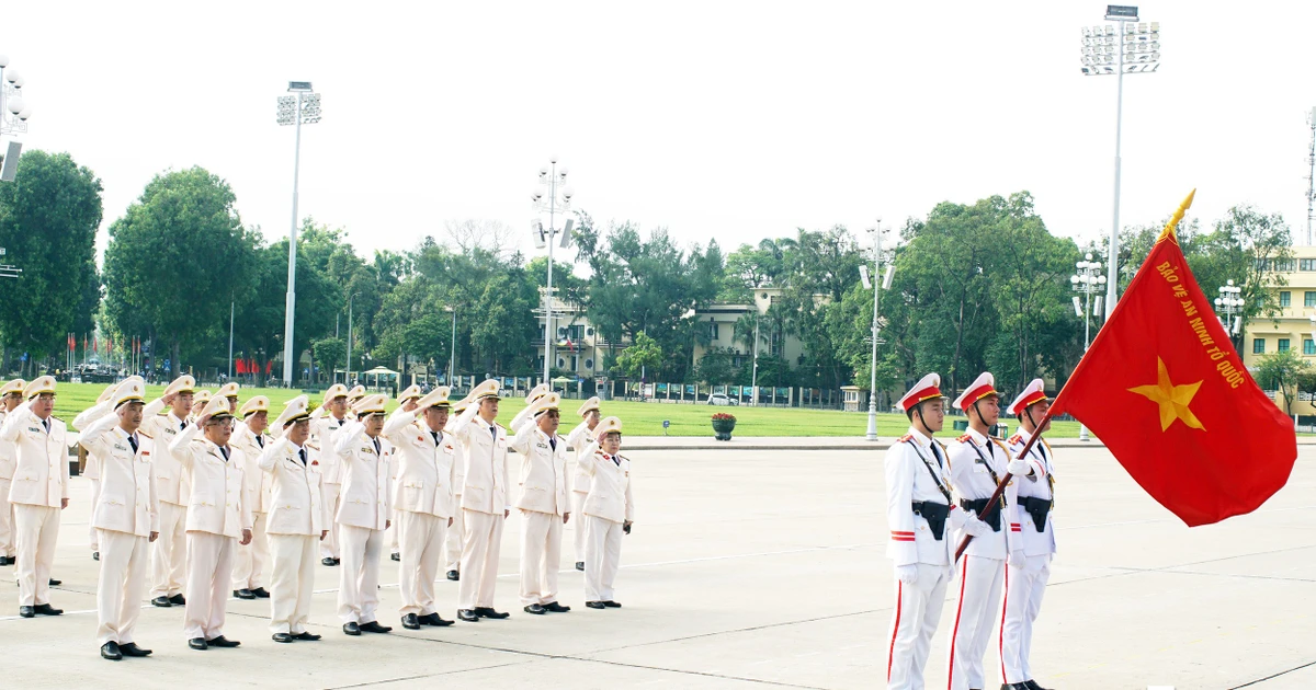 Cục An ninh chính trị nội bộ báo công dâng Bác