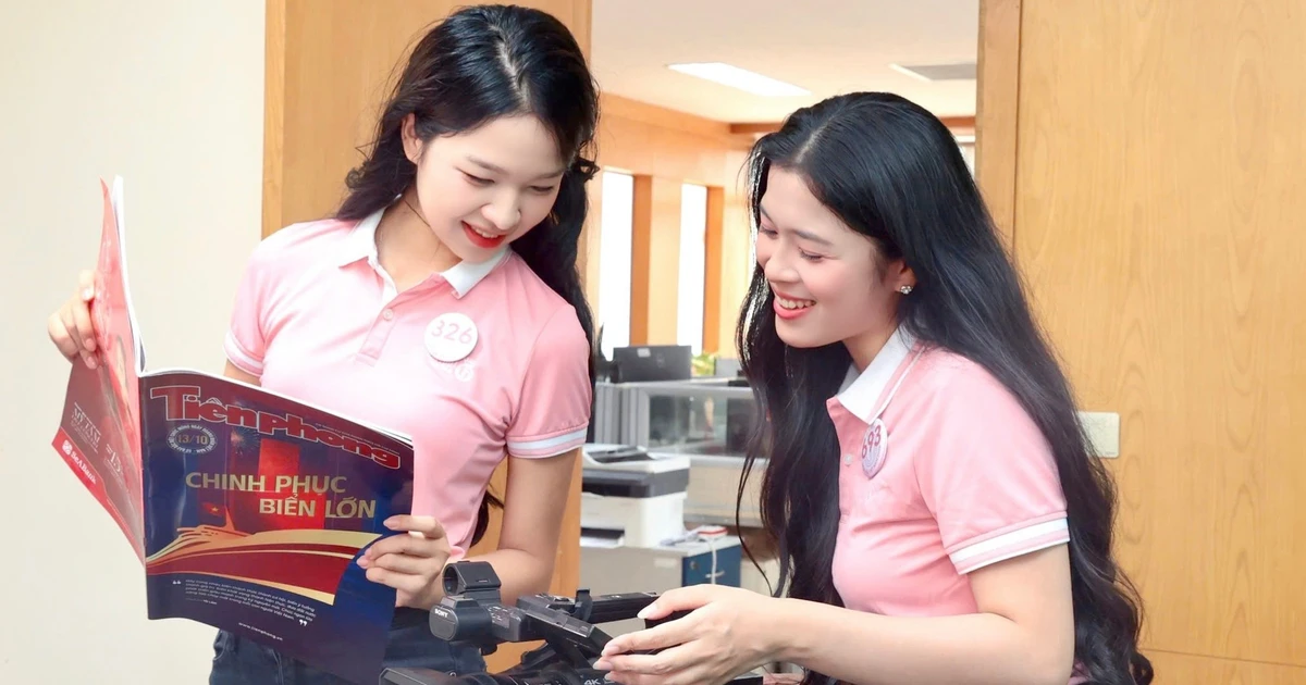 Thí sinh Hoa hậu Việt Nam theo đuổi nghề báo, dẫn chương trình