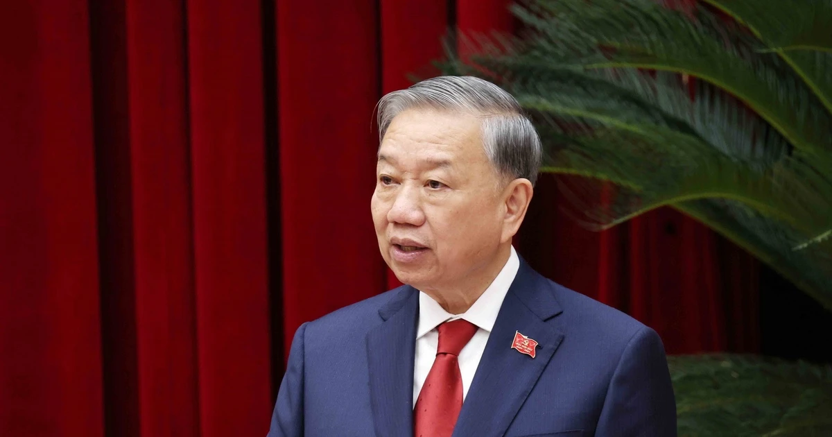 Vững bước dưới cờ Đảng