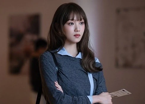 Lee Sung Kyung cuối cùng đã đạt được ước mơ sau 16 năm