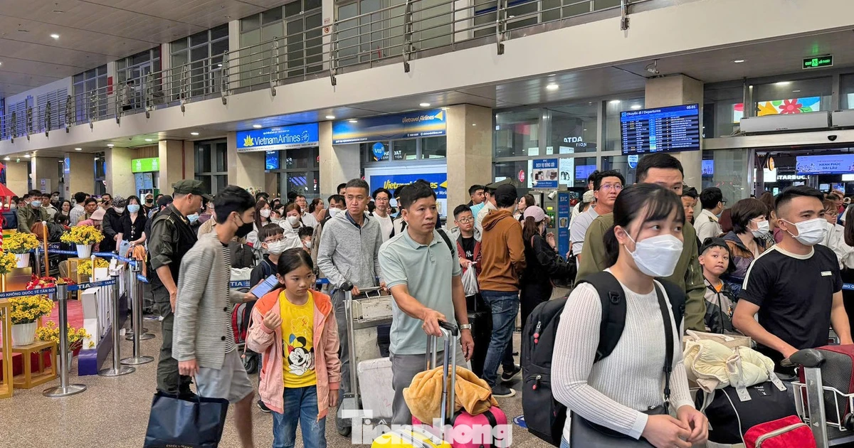 Nghỉ 4 ngày Tết Dương lịch: Kích hoạt làn sóng ăn chơi, có chặng bay 'cháy vé'