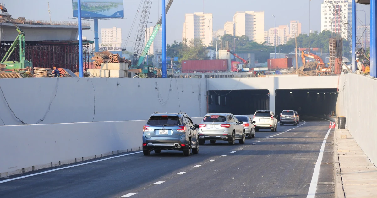Thêm một hầm chui ở nút giao lớn nhất TPHCM được thông xe