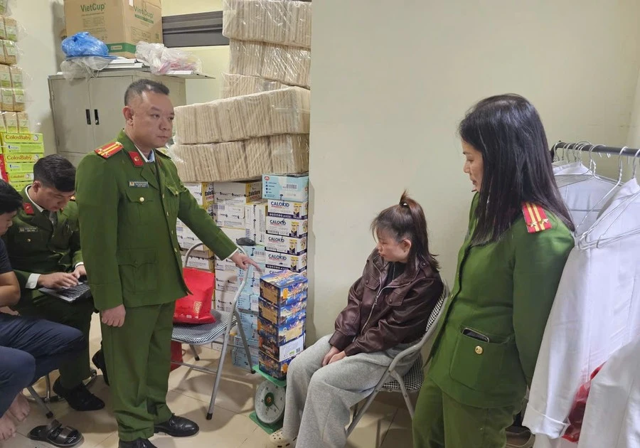 Cô gái giúp bạn trai mang hơn 8kg pháo đi cất giấu trong khuôn viên Bệnh viện Đa khoa Vĩnh Phúc