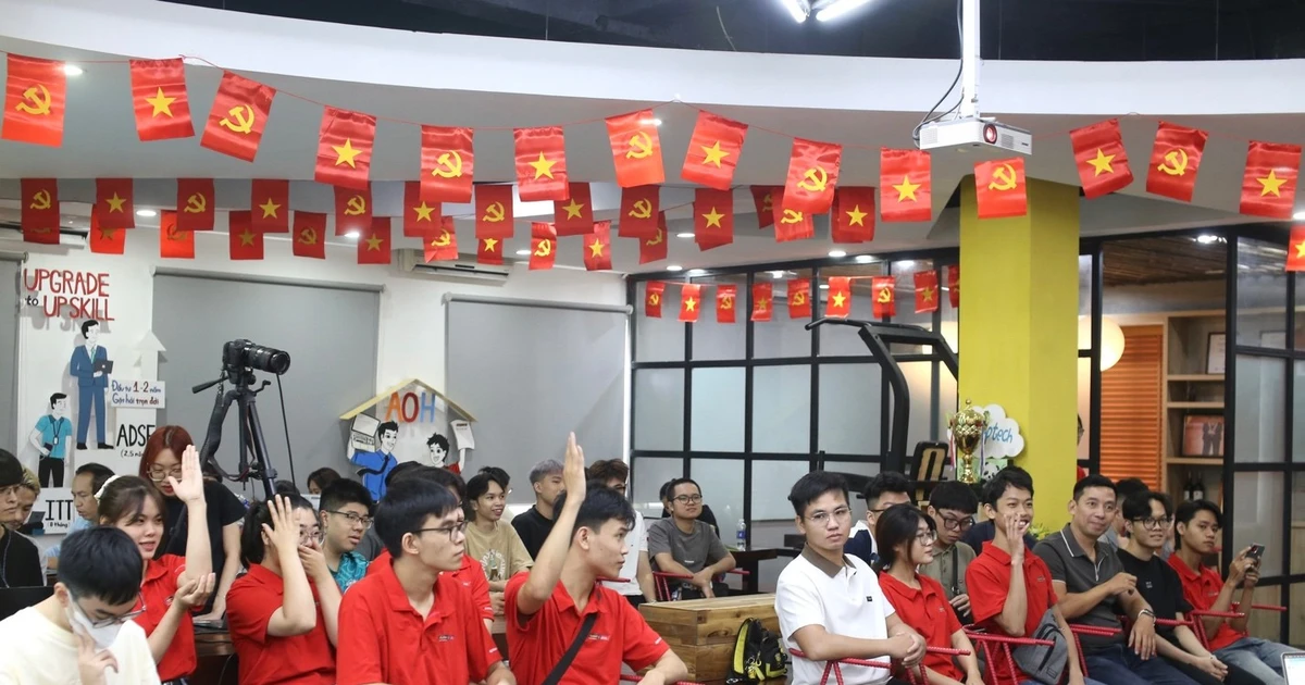 Người trẻ A80: Viết tiếp câu chuyện độc lập bằng khát vọng làm chủ công nghệ