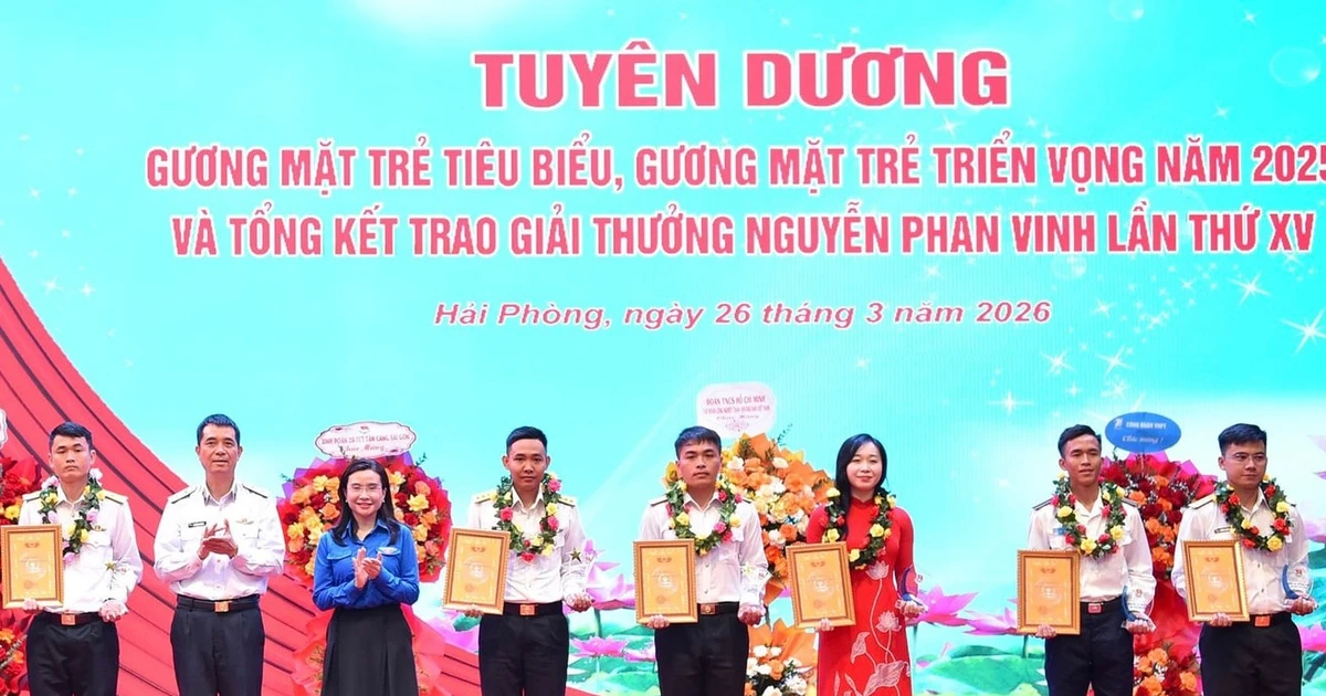 Tuyên dương gương mặt trẻ tiêu biểu Quân chủng Hải quân
