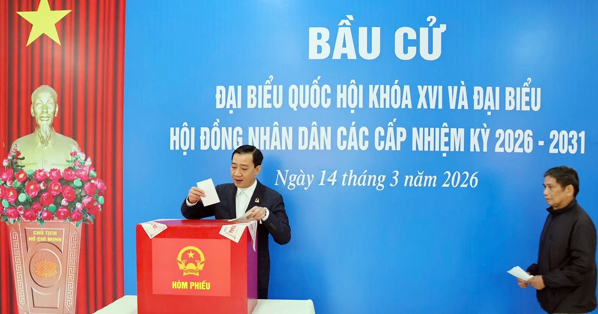 Lá phiếu bầu cử đầu tiên trên đảo tiền tiêu Bạch Long Vĩ