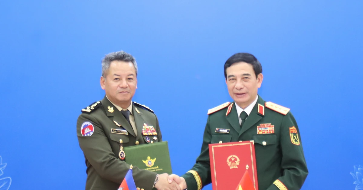 Bộ trưởng Bộ Quốc phòng hai nước Việt Nam - Campuchia hội đàm