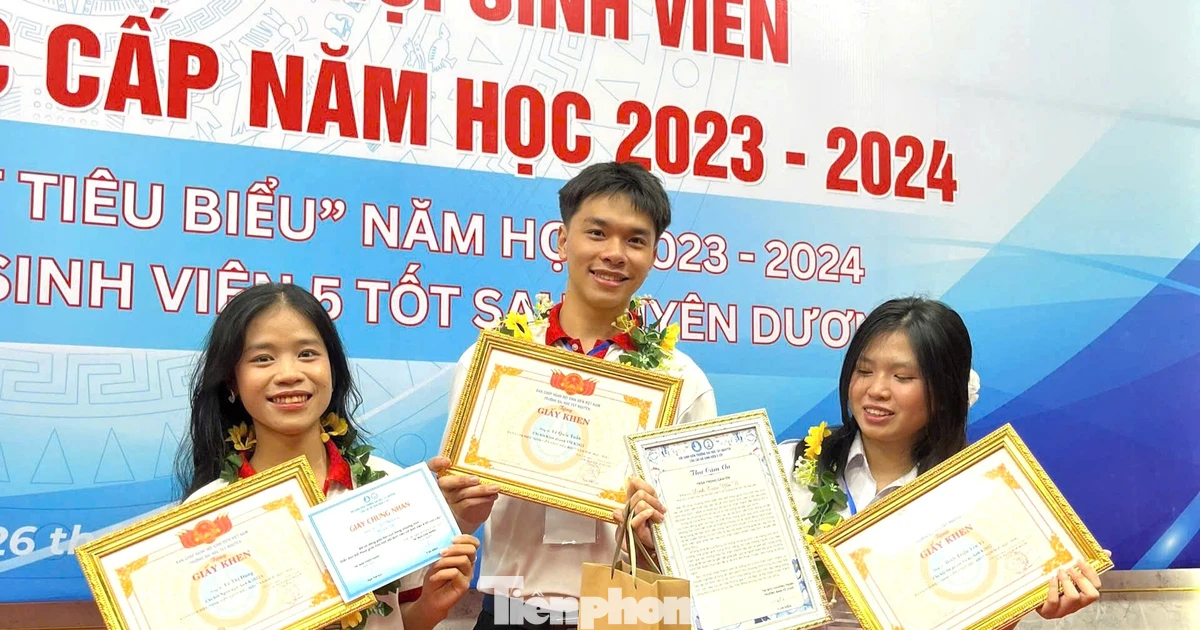 Nhiệt huyết của nam sinh viên 5 tốt