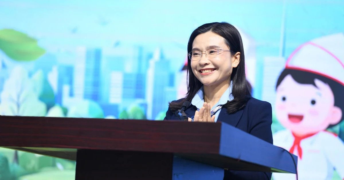 Trao 1,6 tỉ đồng tiếp sức ước mơ cho học sinh, sinh viên nghèo vượt khó