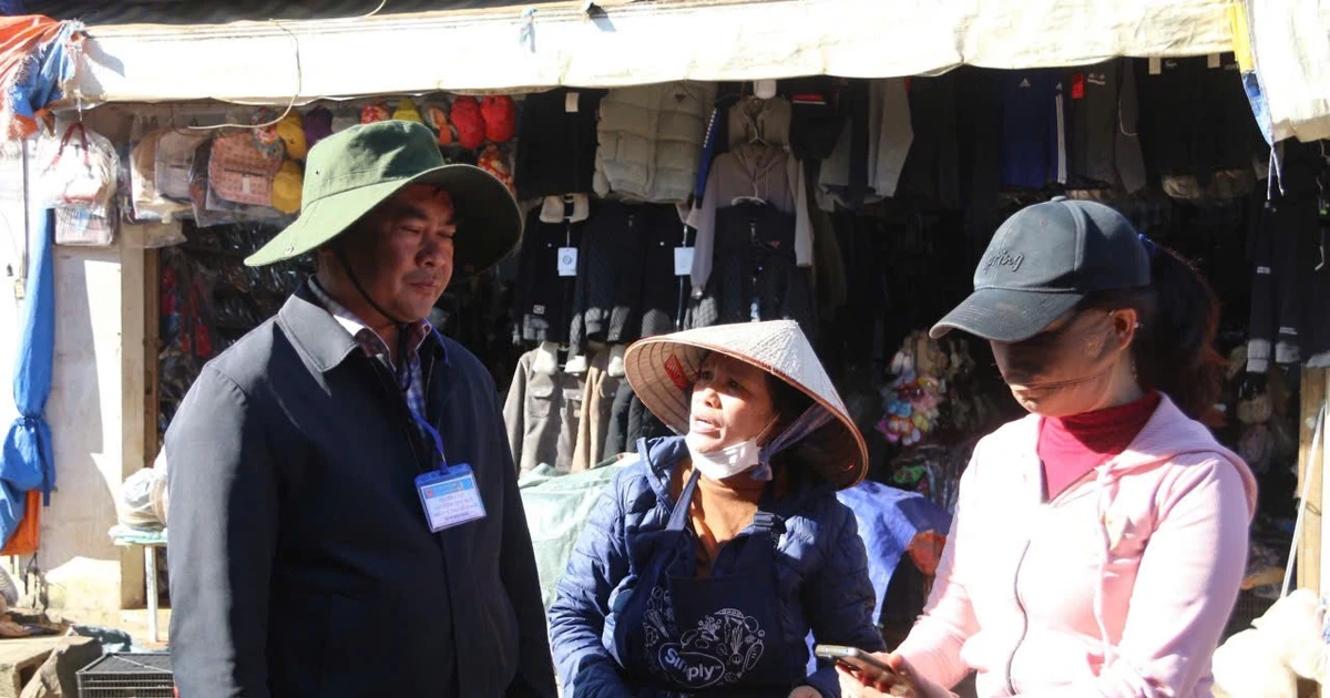 Giải tỏa chợ tự phát ở Đắk Lắk