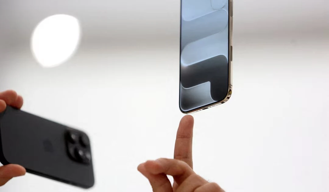 Sắp tăng giá iPhone