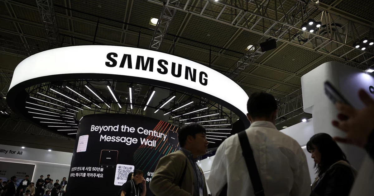 Samsung lãi kỷ lục, vì sao cổ phiếu lao dốc không phanh?