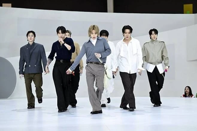 Không gì cản nổi BTS đi vào lịch sử K-pop