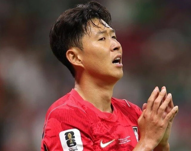 Cha của Son Heung Min tình nguyện làm vệ sĩ, gây xôn xao ở Mexico