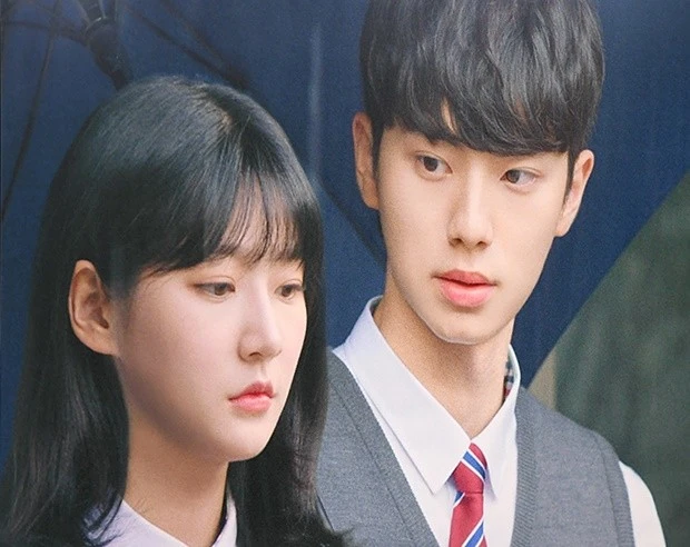 Lee Chae Min tiết lộ về 'mối tình thời trẻ' với cố diễn viên Kim Sae Ron