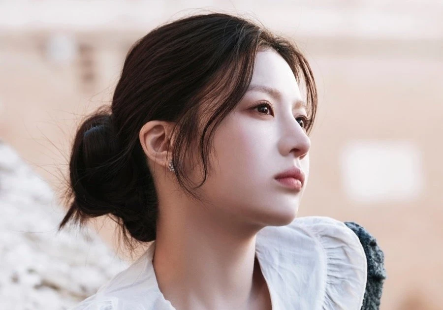 Go Yoon Jung: Từ 'thiên tài nhan sắc' trở thành 'người đáng tin cậy'