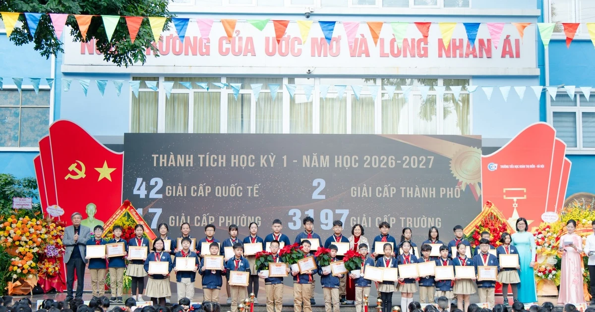 Trường Tiểu học Đoàn Thị Điểm (Hà Nội) tự hào với danh hiệu Anh hùng Lao động