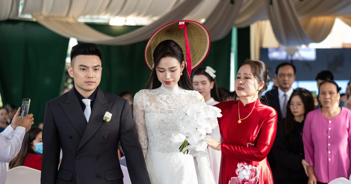 Nhan sắc Hoa hậu Đỗ Thị Hà trong Lễ Vu Quy, trang phục cưới giản dị mà sang trọng