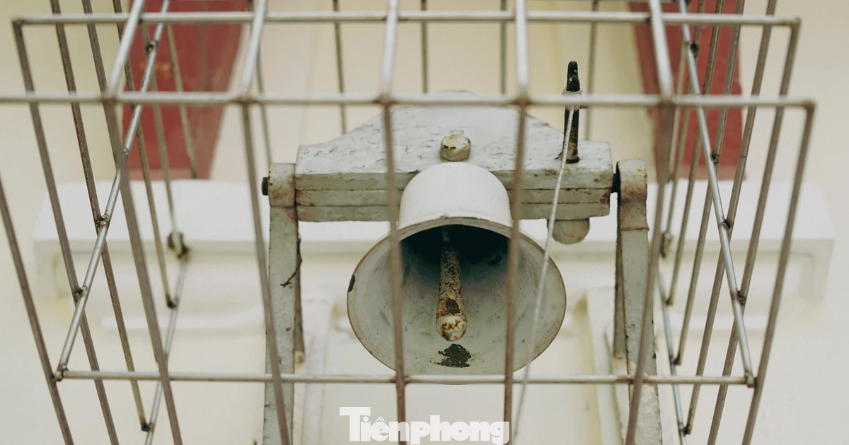 Ngôi trường cổ có chuông trăm tuổi chỉ vang lên khi khẩn cấp ở TPHCM