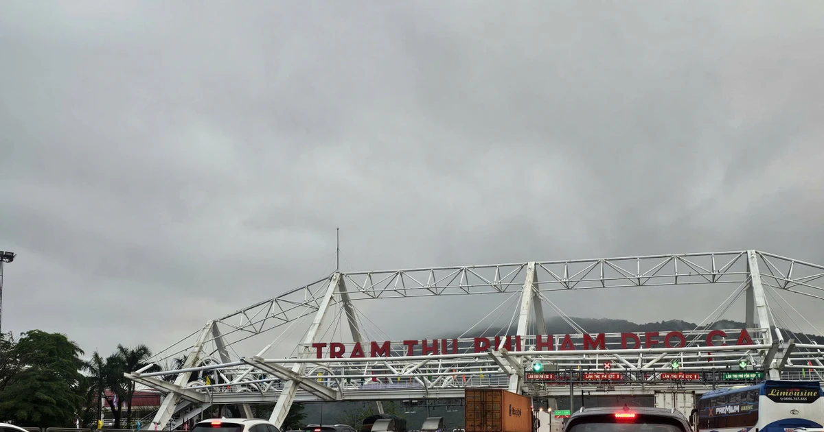 Hầm Đèo Cả ùn ứ do lượng người từ phía Nam về quê ăn Tết tăng mạnh - Báo điện tử Tiền Phong