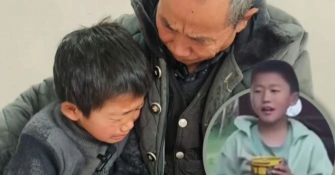 Gói thịt giấu trong cặp sách và câu chuyện đẫm nước mắt về lòng hiếu thảo